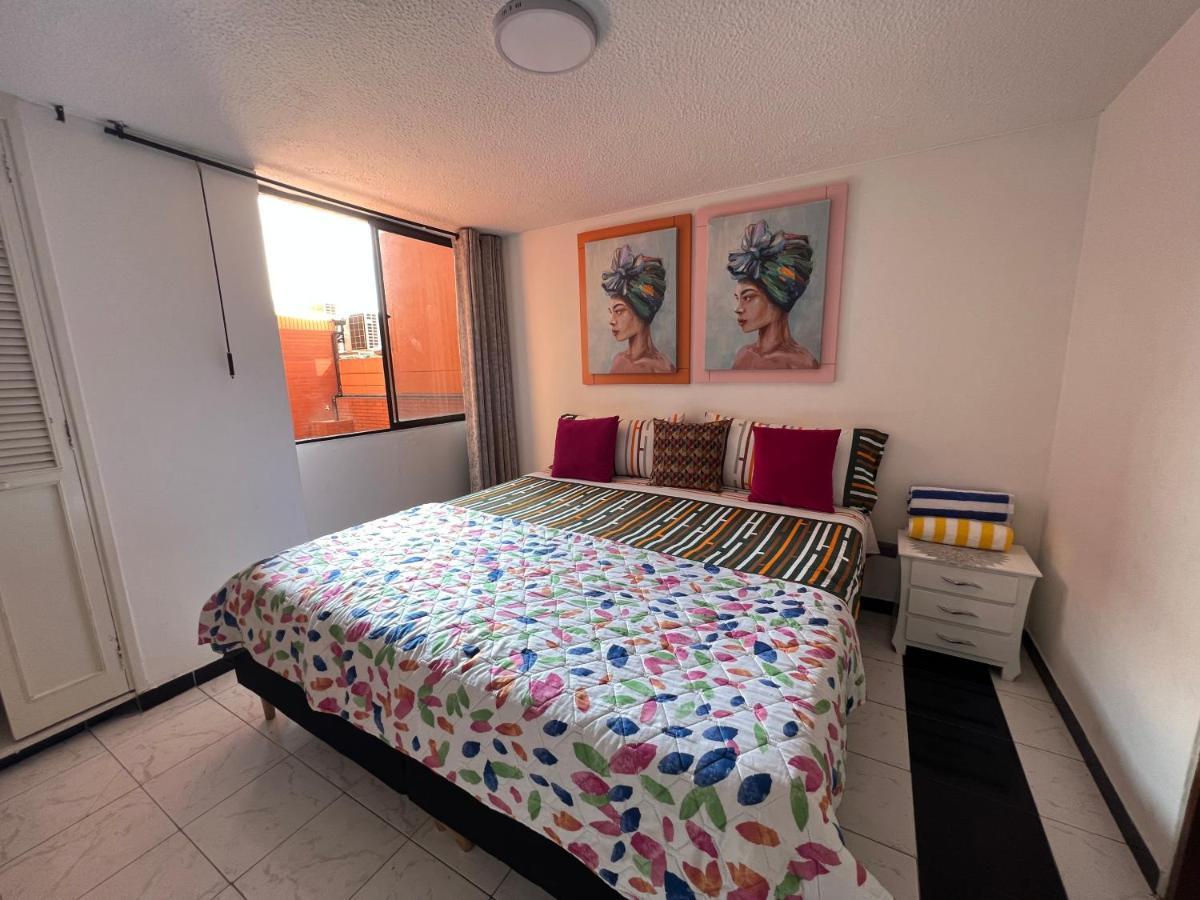 406 Apartaestudio Portal De Cadiz , Exclusivo Y Central, Con Parqueadero Capacidad 4 Personas Apartman Ibagué Kültér fotó